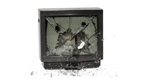 Les Européens passent en moyenne 3 heures par jour devant leur télé, les Américains 5 heures !